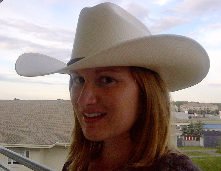 Sportin' a new cowboy hat. 